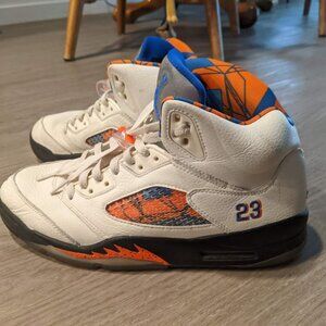 Jordan 5 Retro International Flight (size 10.5)